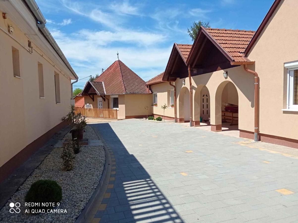 Apartment in Balatonlelle 40765 Exterior foto
